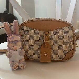 LV Deauville bag